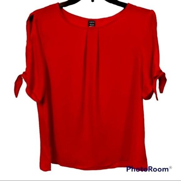SHEIN Red Knot Cuff Split Sleeve Solid Top Size Medium - Picture 2 of 6